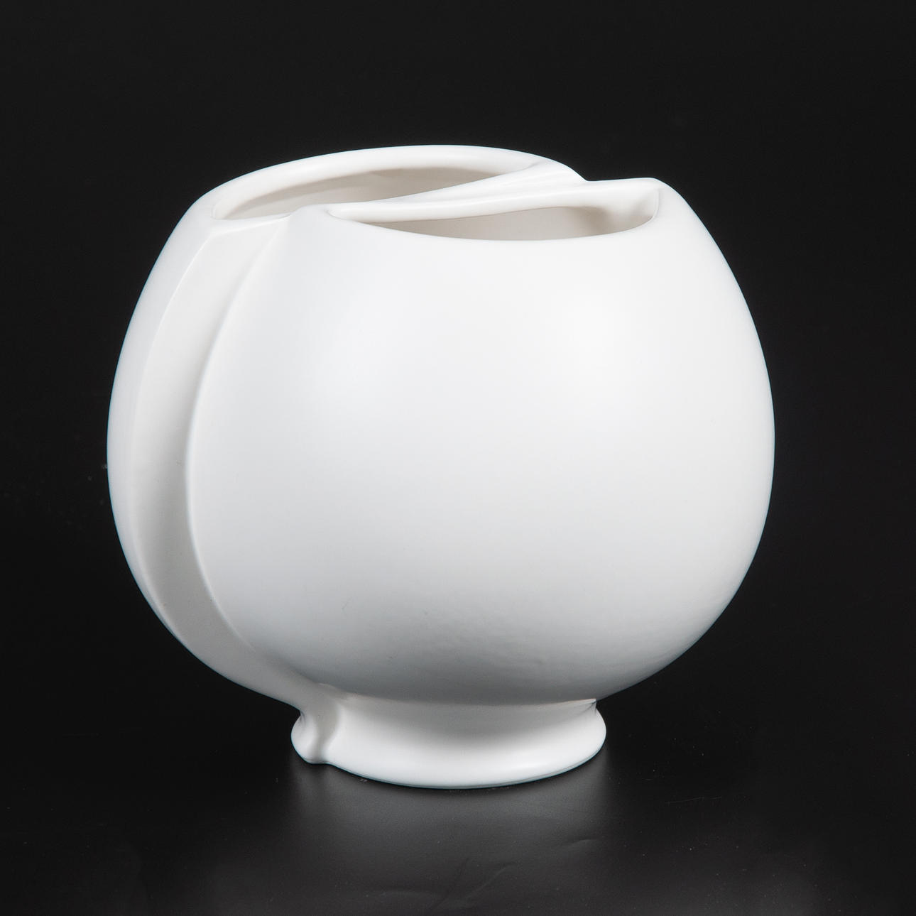 WILHELM KÅGE. MALJAKKO, ”Surrea”, Gustavsberg.