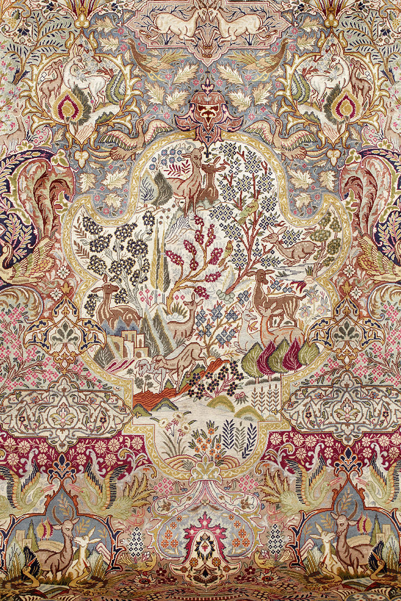 MATTA, Persisk, Kashmar, figural, 385 x 295 cm.