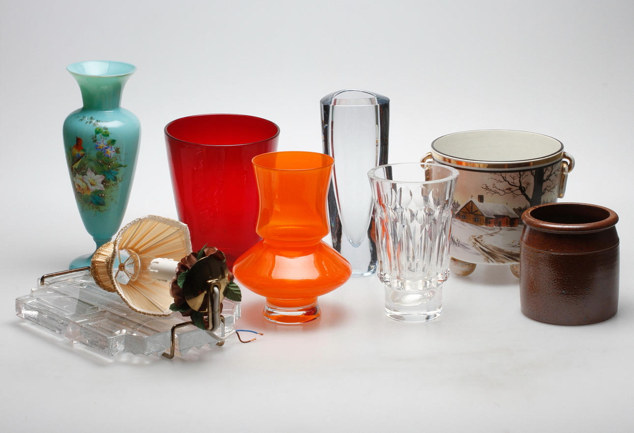 KERAMIK och GLAS, 8 delar, bland annat Strömberg, Orrefors, Reijmyre.