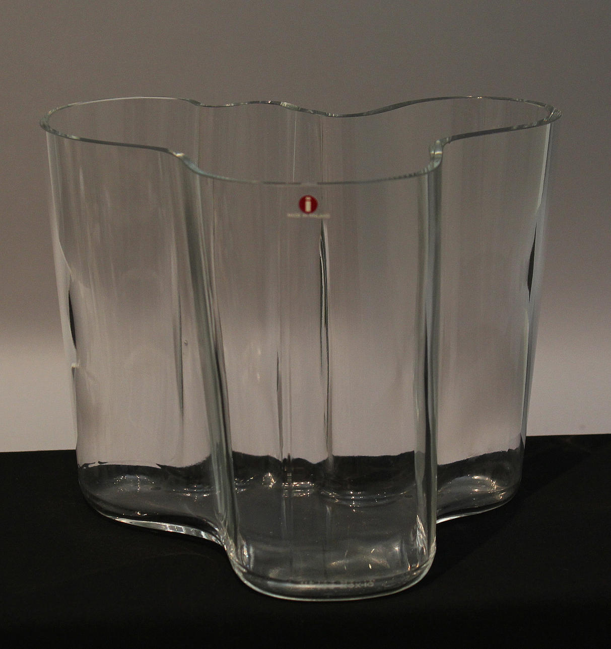 ALVAR AALTO. Vas. SAVOY, formgiven 1936. Ittala Finland. Märkt Alvar Aalto.