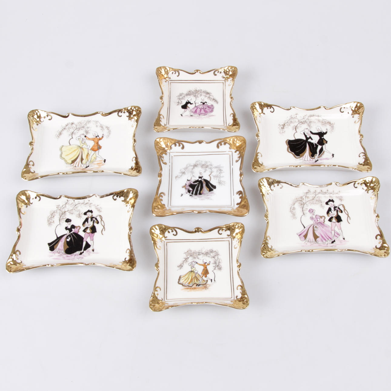 FAT, 7 st. Porslin, dekor av figurscener, 1900-tal.