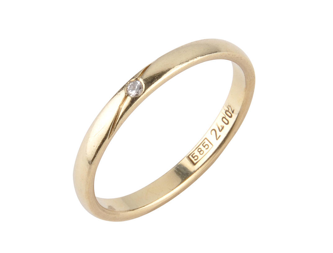 RING, 1 briljant 0.02 ct, 585 gult guld ca. 2,1 g.