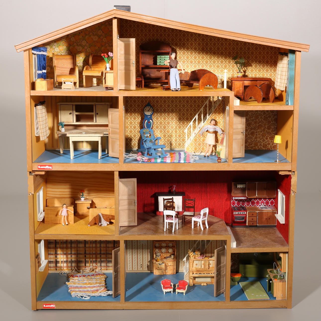 DOCKSKÅP, 2 delar, Lundby, 1900-talets andra hälft.