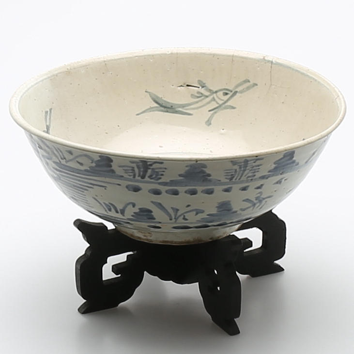 SKÅL, porslin, s.k. Swatow-gods, Ming-dynastin omkring 1600.