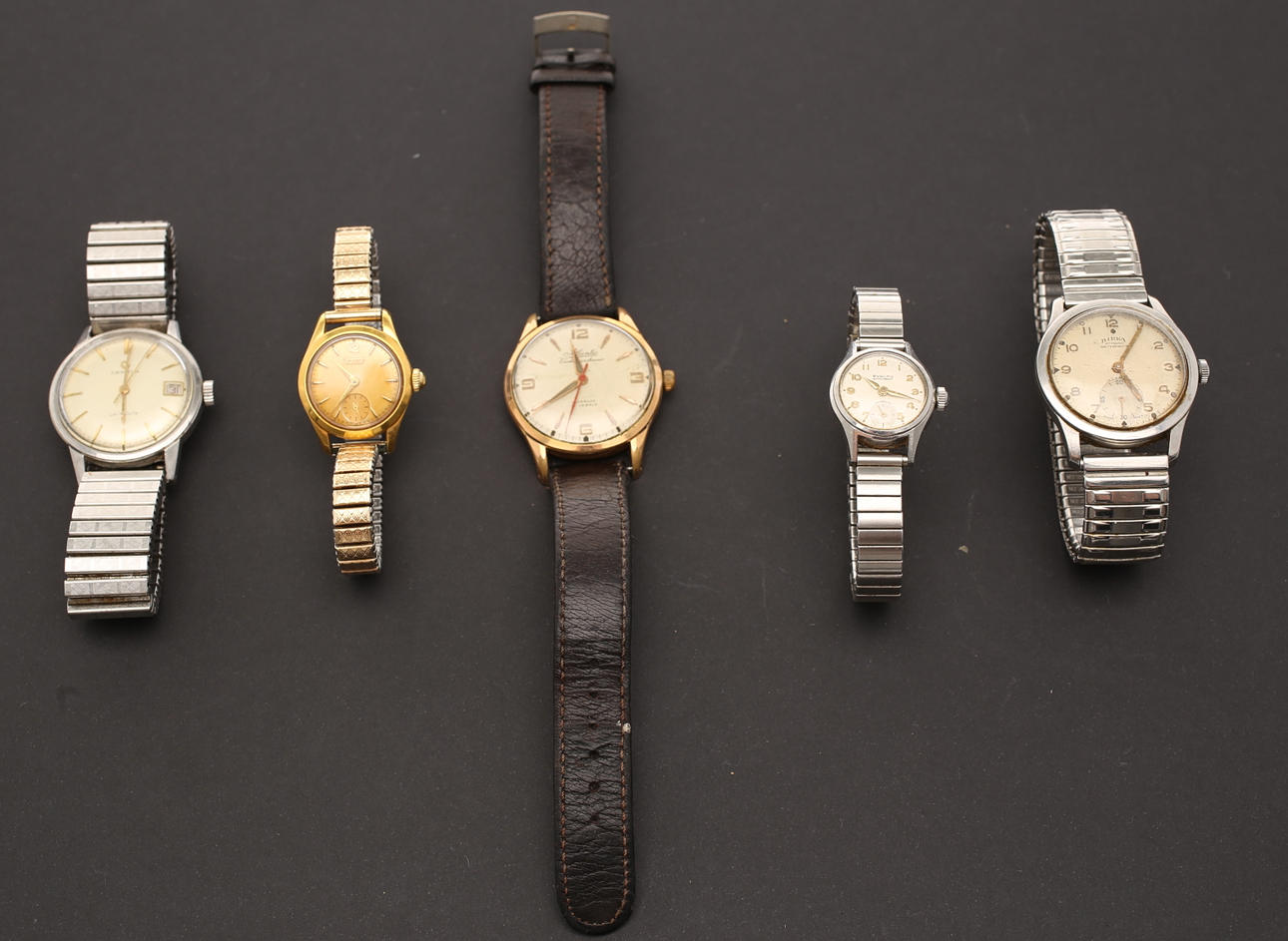 MEKANISKA ARMBANDSUR, 5 stycken.