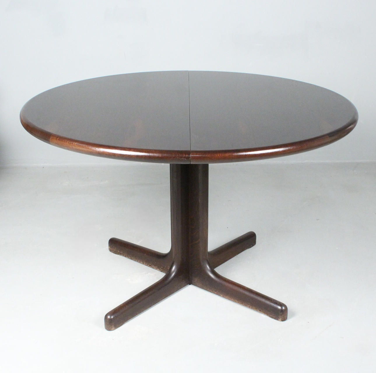 LÜBKE. Expandable table/dining table, 1970s.