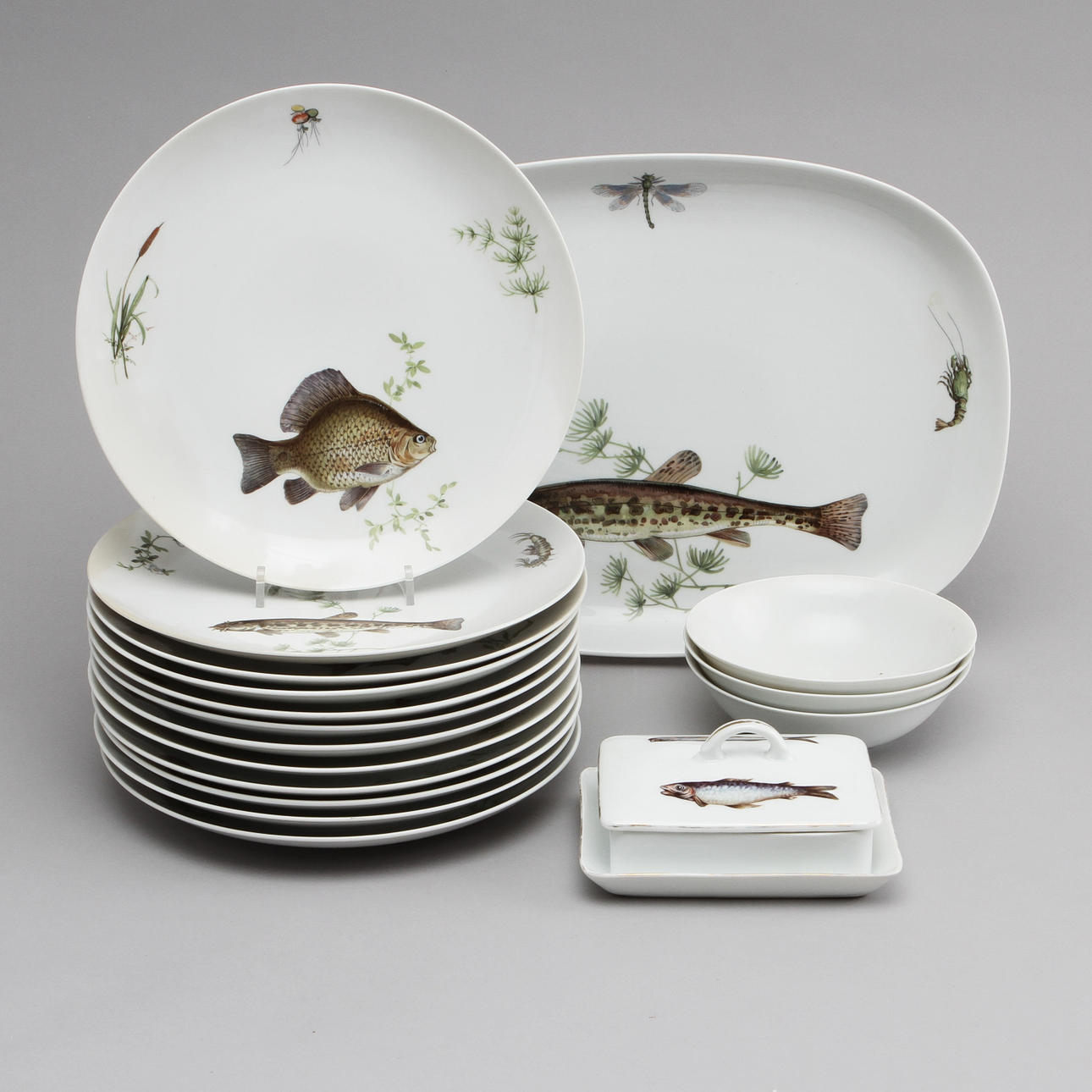 SERVISDELAR, 16 delar, porslin, K&A Krautheim, Bavaria Selb, Tyskland.