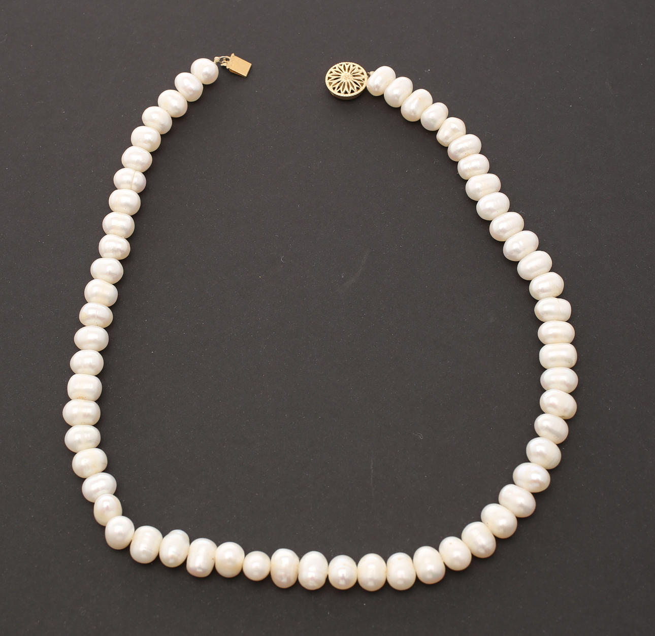 COLLIER, odlade pärlor.