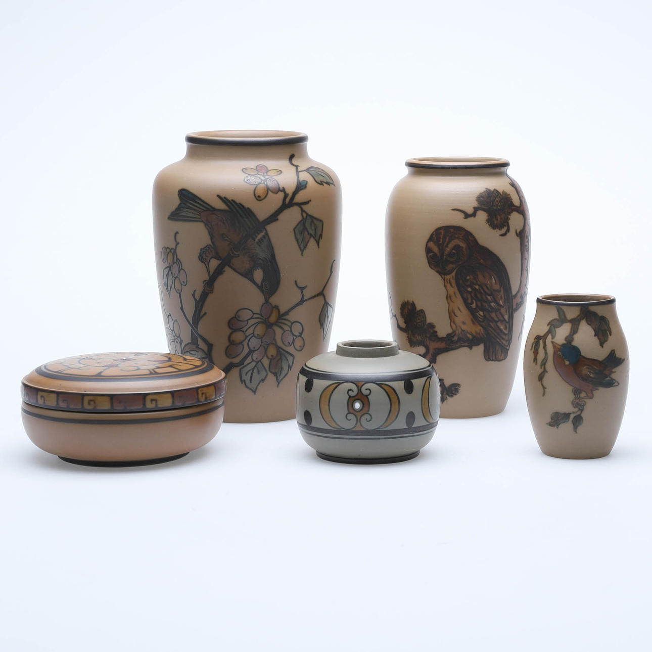 LAURITZ HJORT. Keramik, 5 stk., Bornholm, Danmark.