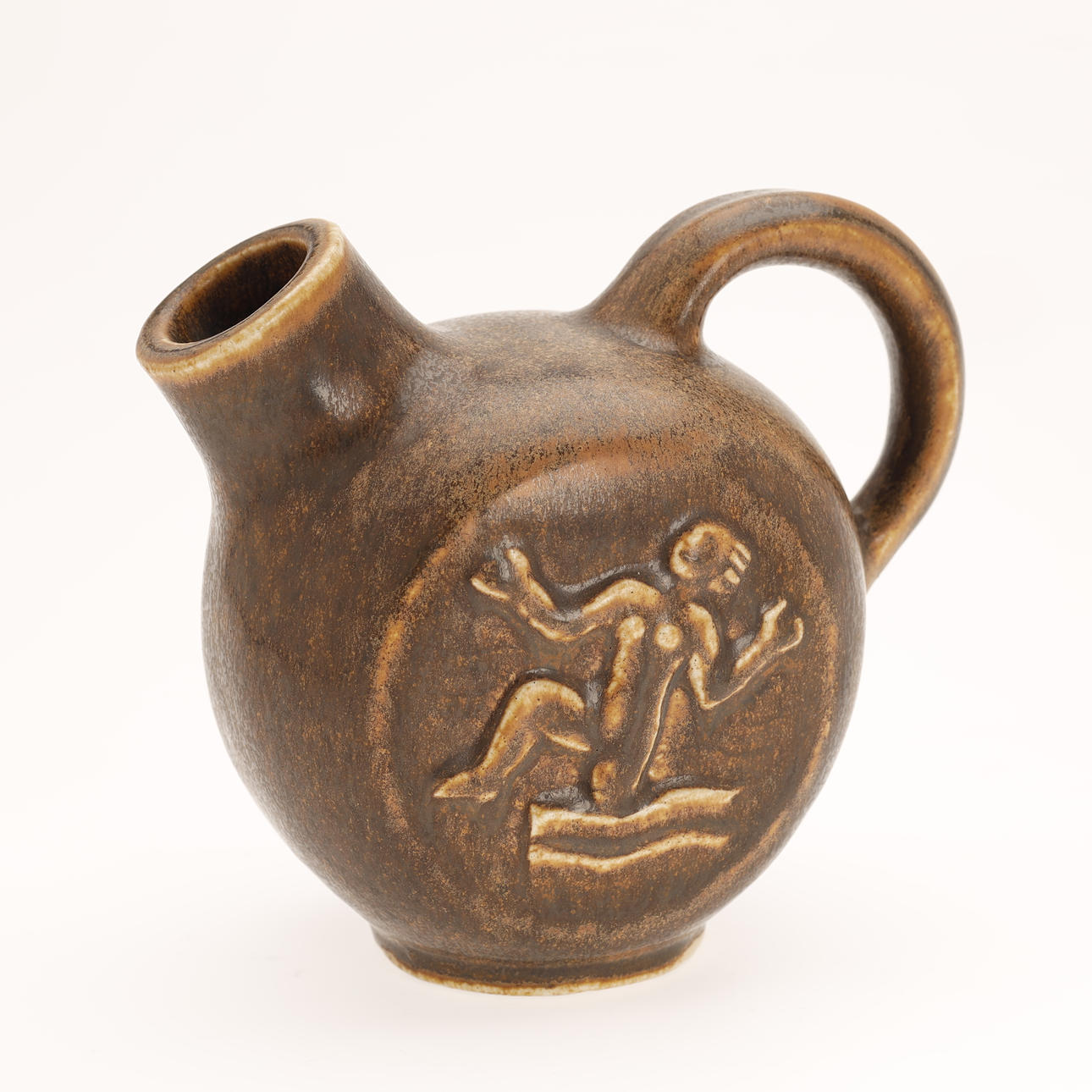 JAIS NIELSEN (1885-1961). Sculptural jug, unique, Saxbo, stoneware, brown hare glaze, flammeovnsstamp, Denmark, 1931-1937.