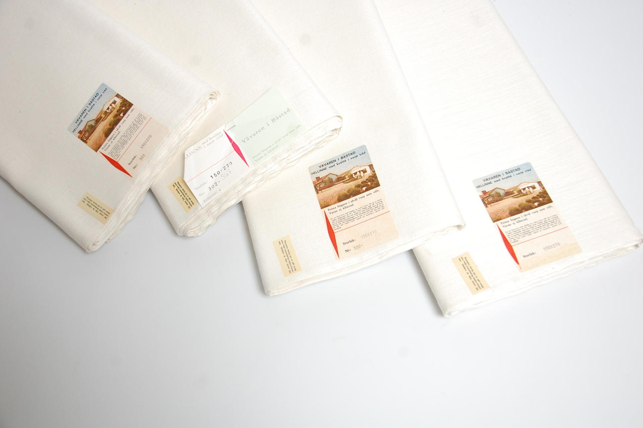 HELLINNE, 4 st Vävaren Båstad , med ettiketter, oanvända.