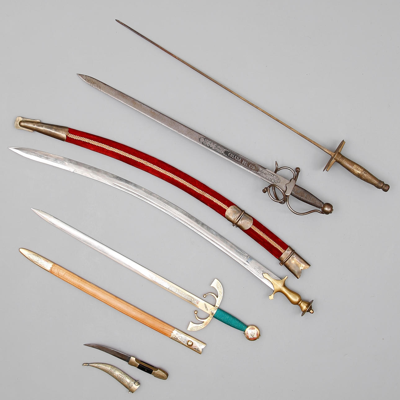 SAMLING dekorativa blankvapen, 5 st, Florett, värja m.m.