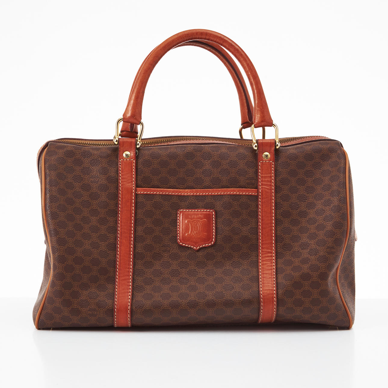 CELINE, eine „Macadam Boston Bag“ -Handtasche.