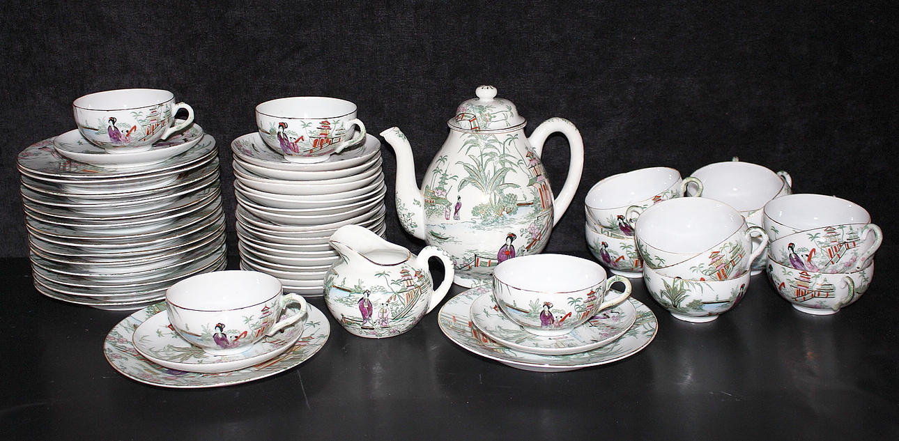 SERVIS. porslin, 55 delar Japan.