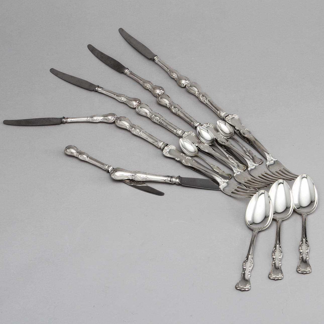 BESTICKSERVIS, 70 delar, silver, "Prins Albert", GAB samt CG Hallberg, bruttovikt ca 2870 gram.