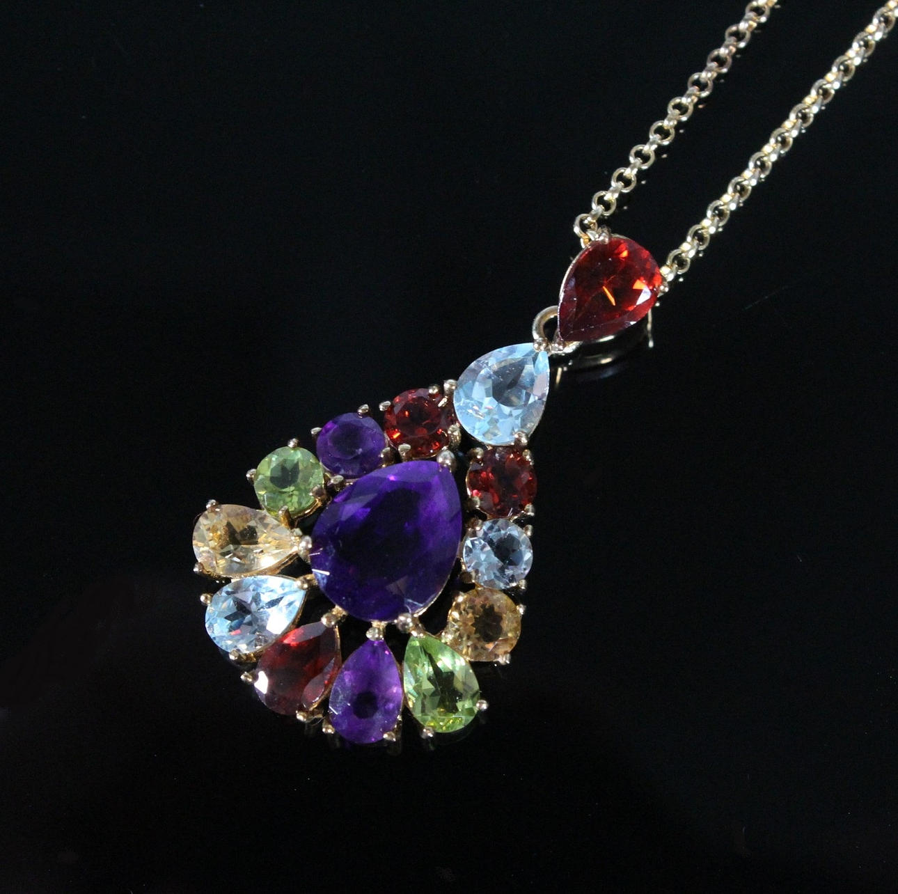 halsband med ädelstenar, 925 silver.