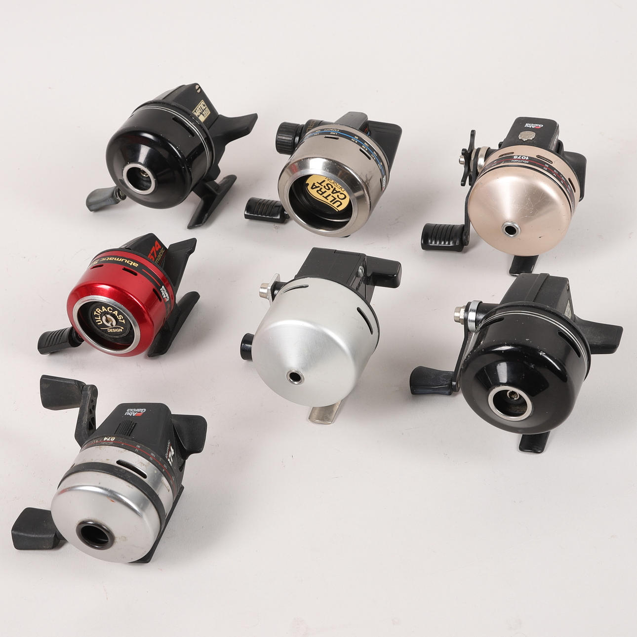 7 ABUMATIC FISHING REELS, Abu and Abu Garcia, Swingsta. Collectables -  Fishing equipment - Auctionet