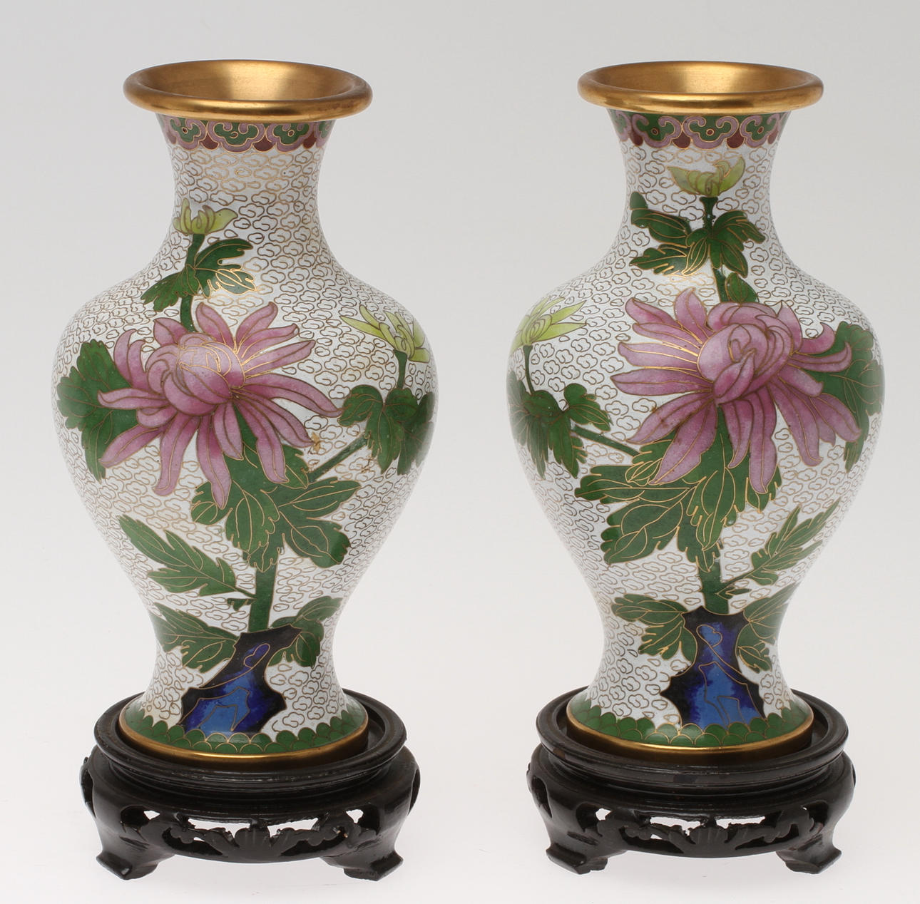 VASER, 1 par, cloisonné, Kina, 1900-tal.