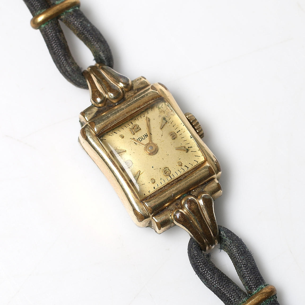 ARMBANDSUR, dam, Siduna, Lunette, guld doublé på stål. 1900-talets första hälft.