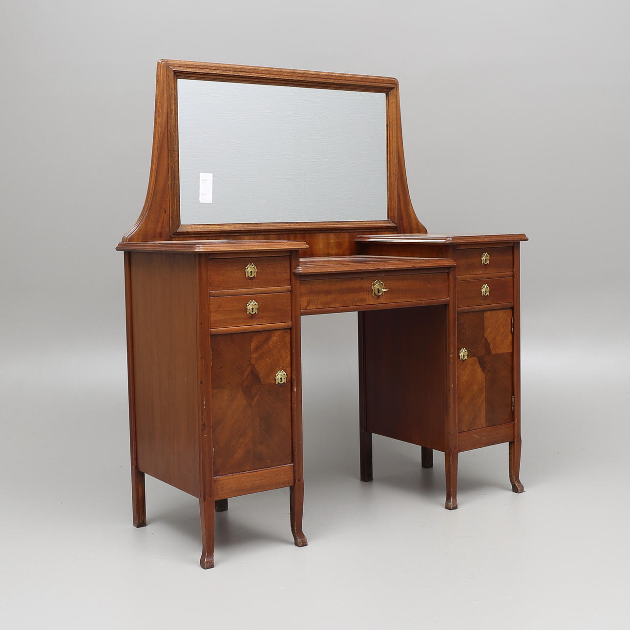 SMINKBORD, 1900-tal.