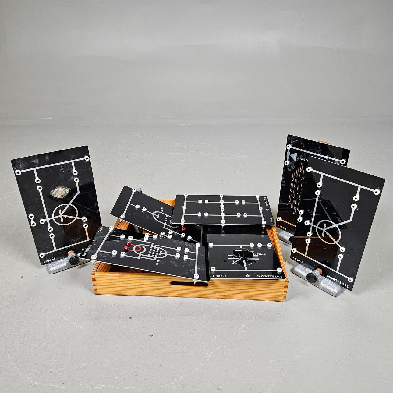 LABORATIONSUTRUSTNING, Nordstedts.