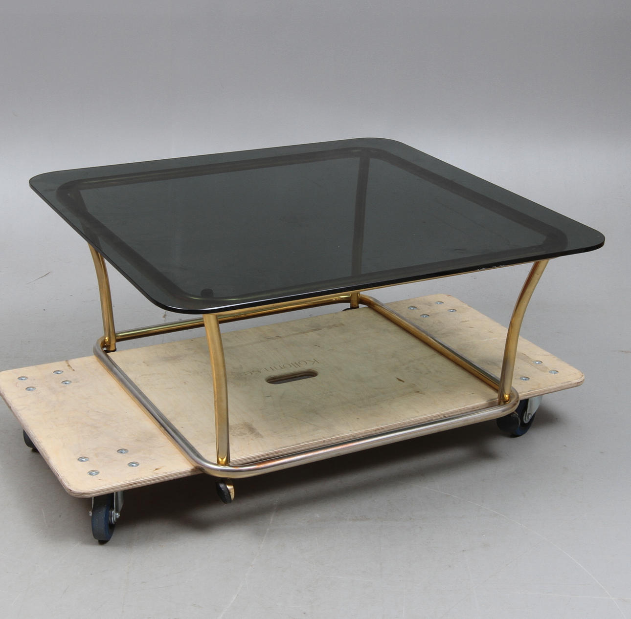 SOFFBORD med glasskiva, C Sjölin Ab Skillingaryd, 1900/2000-tal.