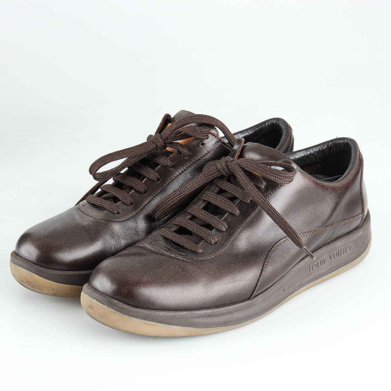 LOUIS VUITTON, Men display picture 1