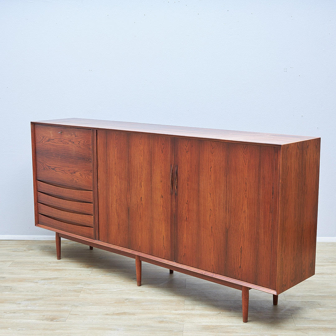 ARNE VODDER. SKÄNK, Sibast møbler, Danmark.