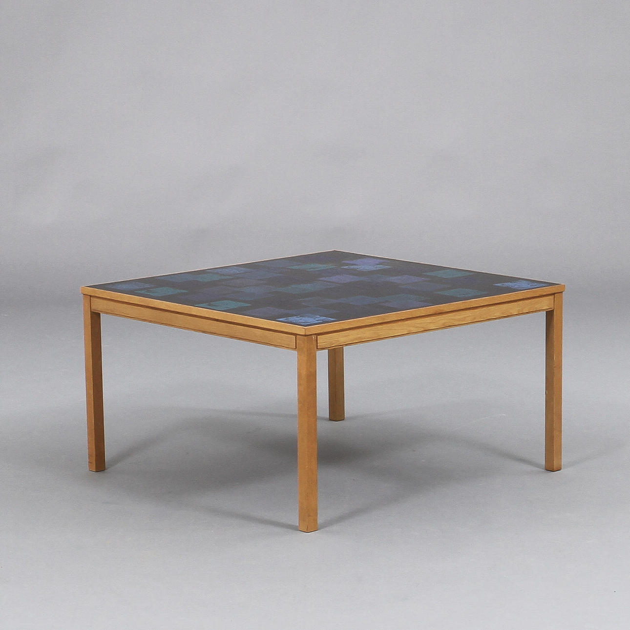 SOFFBORD med EMALJARBETE, "Triva dura", P Törneman, Nordiska Kompaniet, 1960-tal.