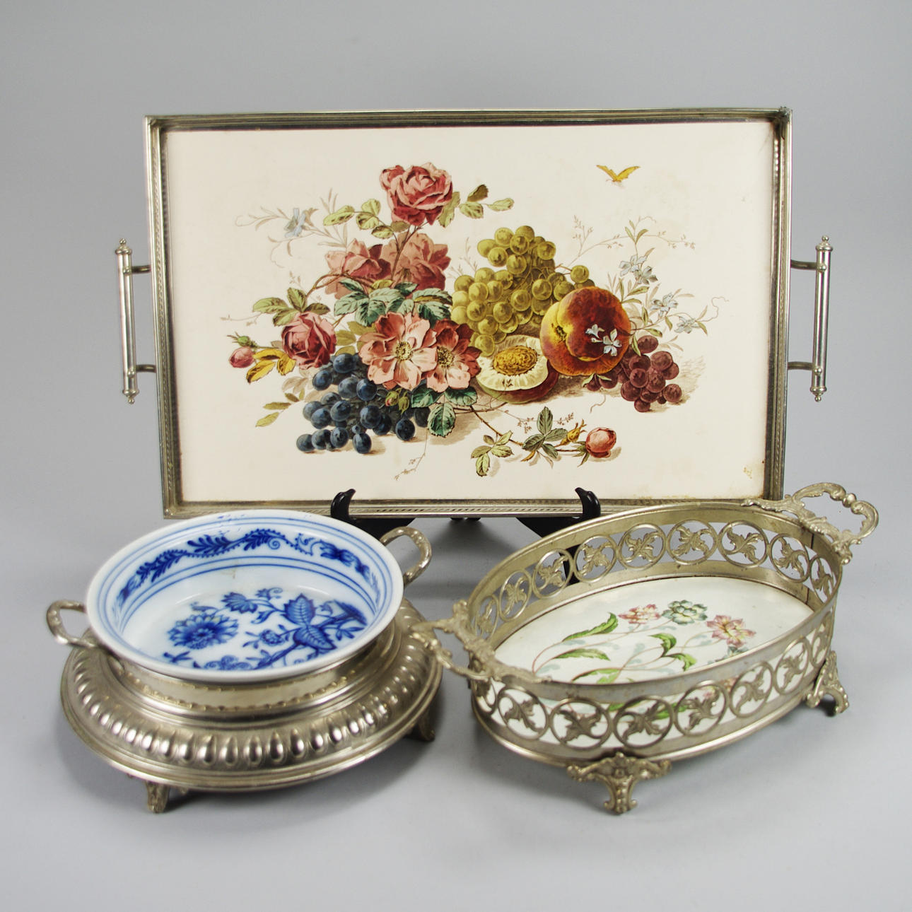 BRICKA SAMT 2 SKÅLAR, porslin/nickel, sekelskiftet 1800/1900.