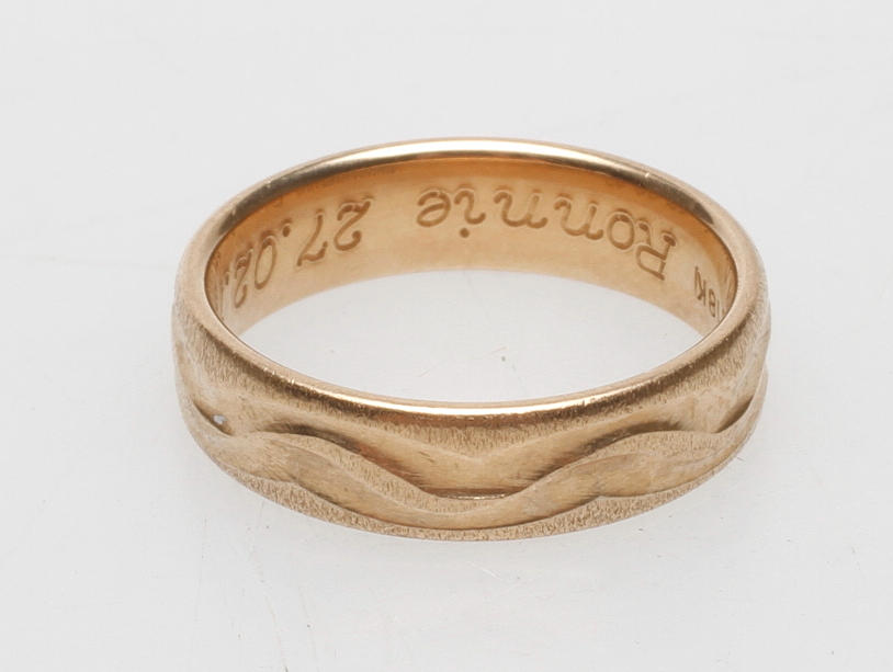 RING, 18k guld, vikt ca 5,4 gr.
