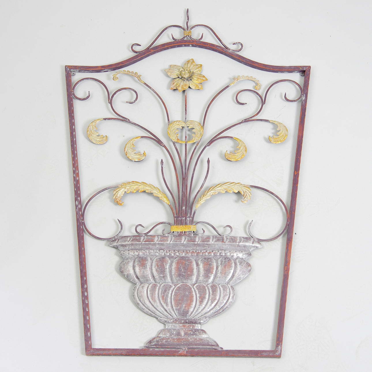 SPALJÉ, målad smide, samtida.