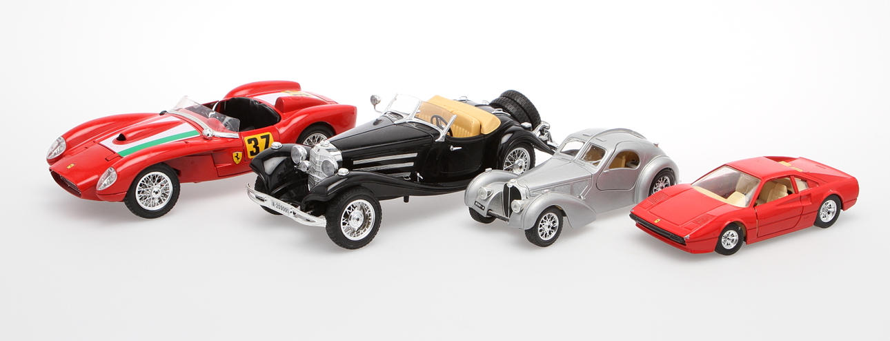 Modellbilar, 4 st olika.