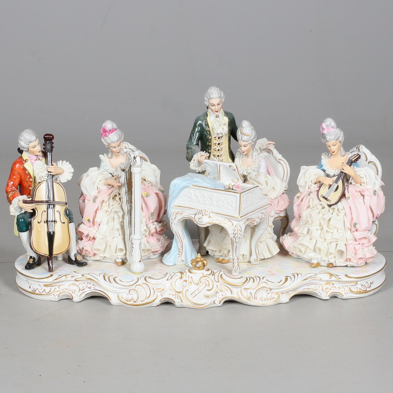 ORKESTER, porslin, Dresden, Tyskland, 1900-talets andra hälft.