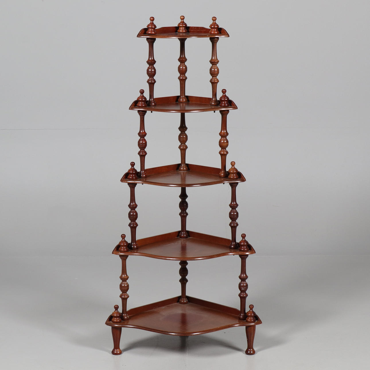 ETIENNEHYLLA, trä, 1900-tal.