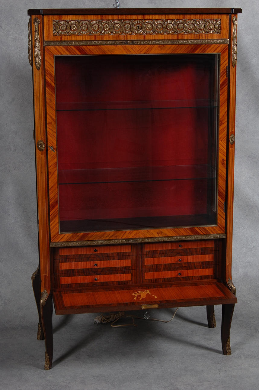 SKÅP, gustaviansk stil, 1900-tal.