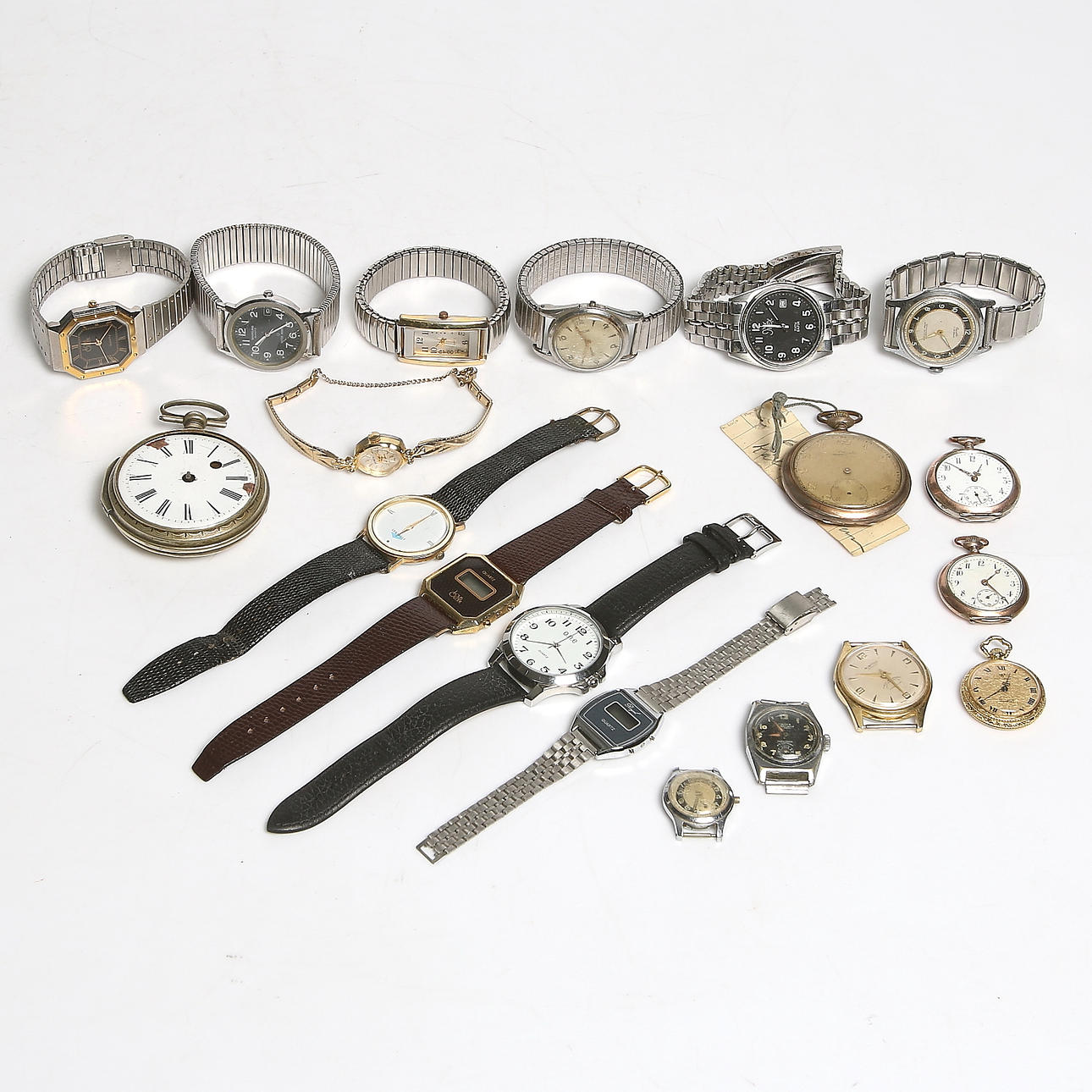 ARMBANDSUR, FICKUR och KLOCKDELAR, 19 st, delvis silver, 18/1900-tal.