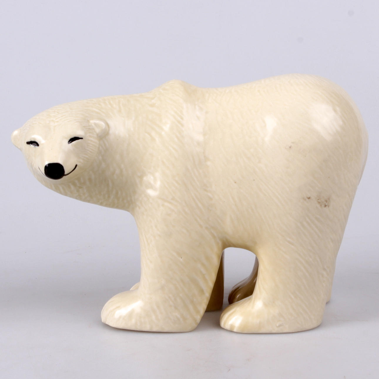 FIGURIN, stengods, Isbjörn ur serien Skansen, Lisa Larson, Gustavsberg.