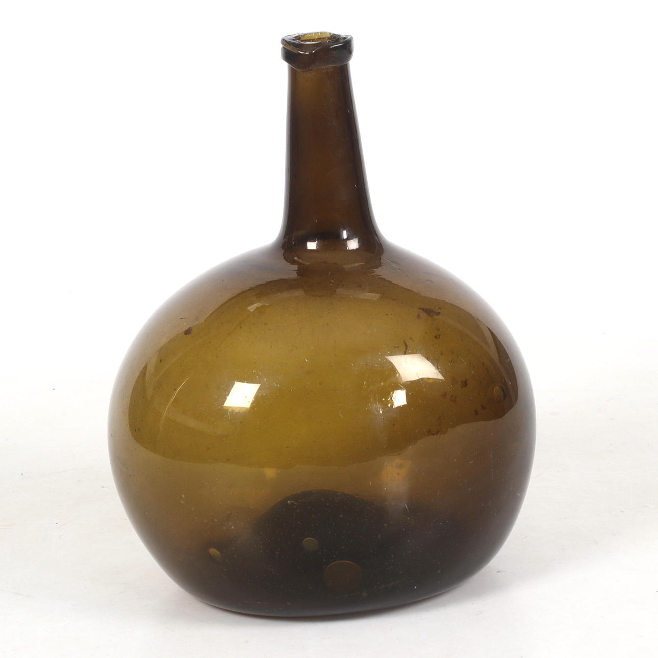 Eine Glasballonflasche, 18./20. Jahrhundert.