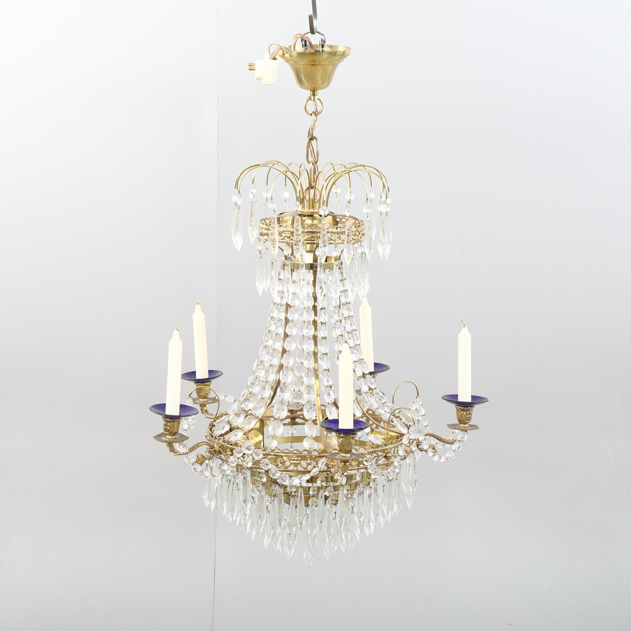 LJUSKRONA, mässing och prismor.