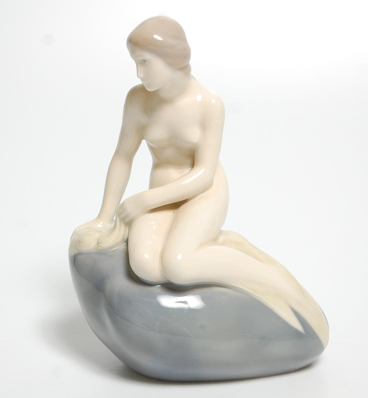 EDVARD ERIKSEN. figurin, porslin, " Den lille havfrue " Royal Copenhagen.