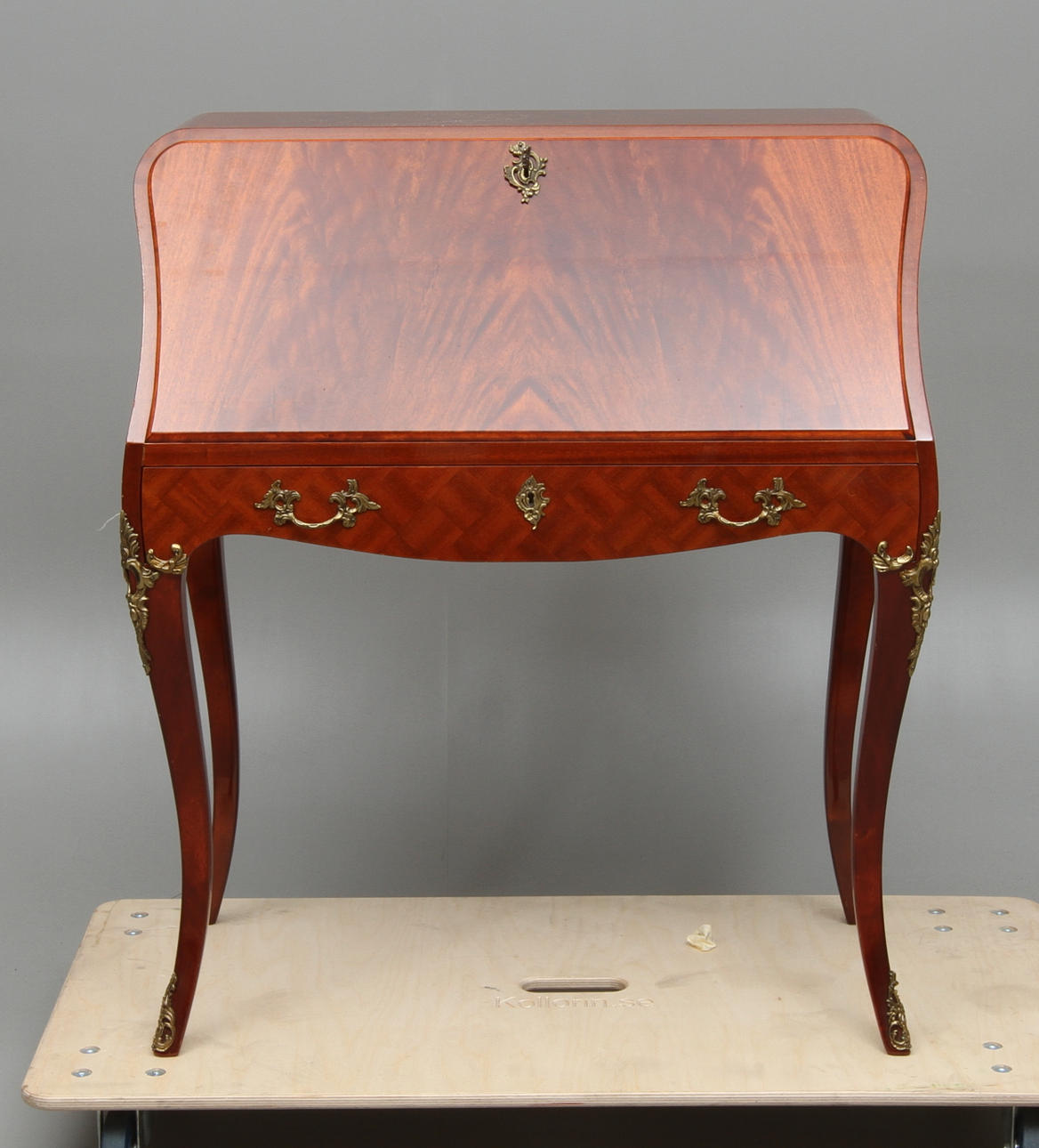 SEKRETÄR, Louis XV-stil, 1900-tal.