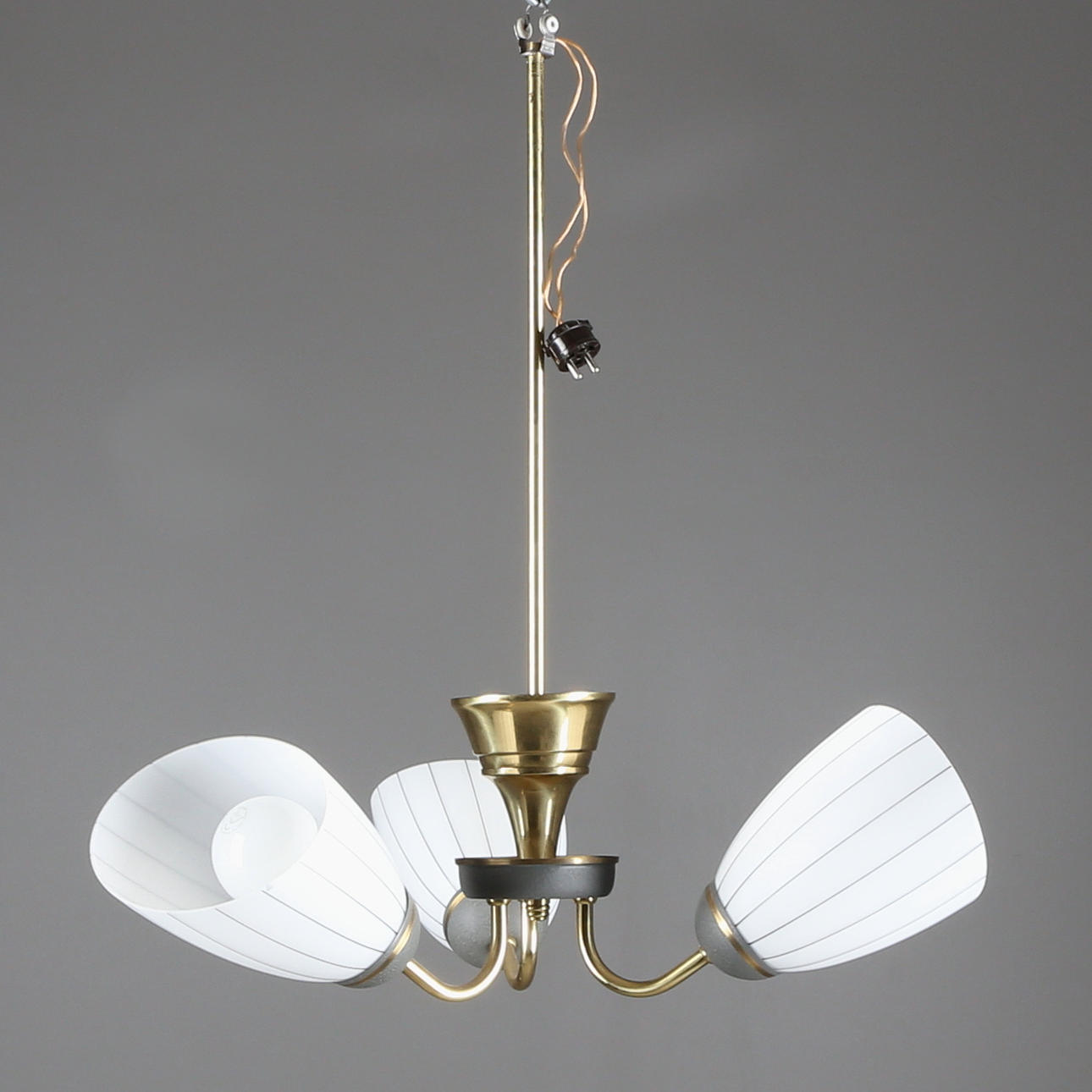 TAKLAMPA, mässing/glas, 1950-tal.