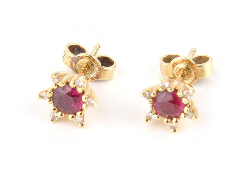 ÖRHÄNGEN, 12 små diamanter, 2 rubiner, G585 ca. 1,7 g.