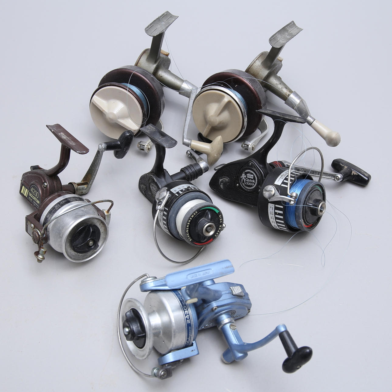 Ein Satz von 6 Angelrollen, blau D.A.M., Shakespeare.