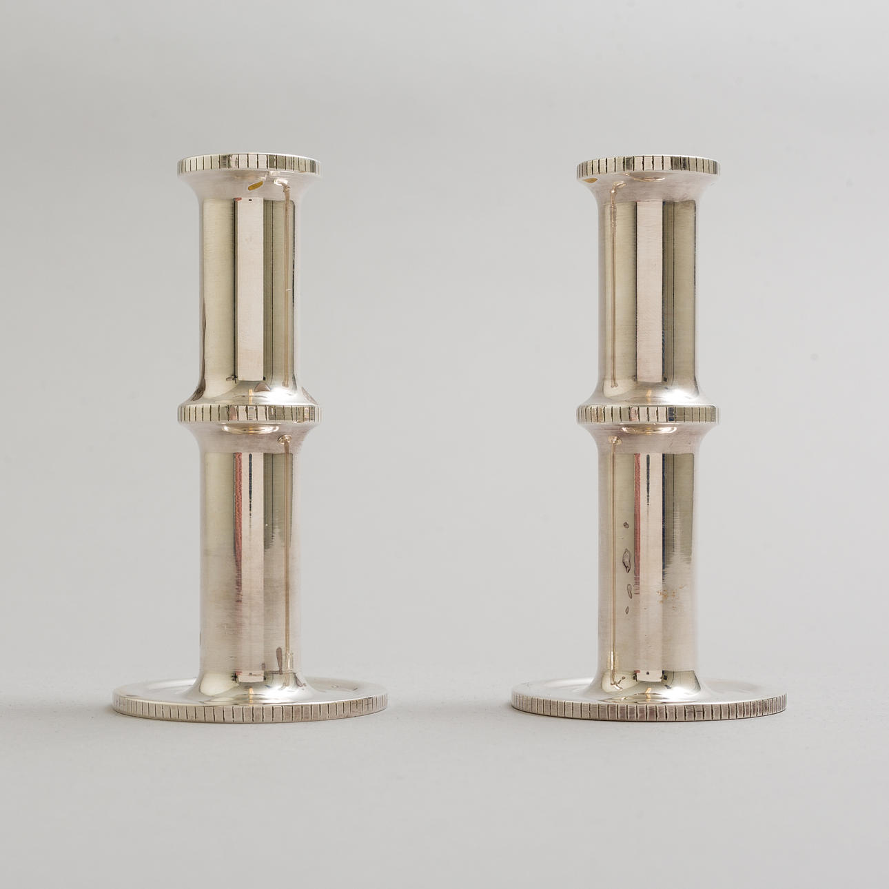 LJUSSTAKAR, 1 par, nysilver, Sigvard Bernadotte, 1985.