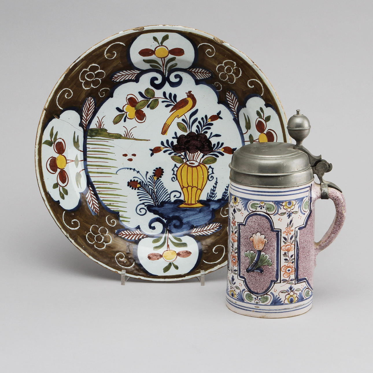 STOP och FAT, fajans, sannolikt Mellaneuropa.