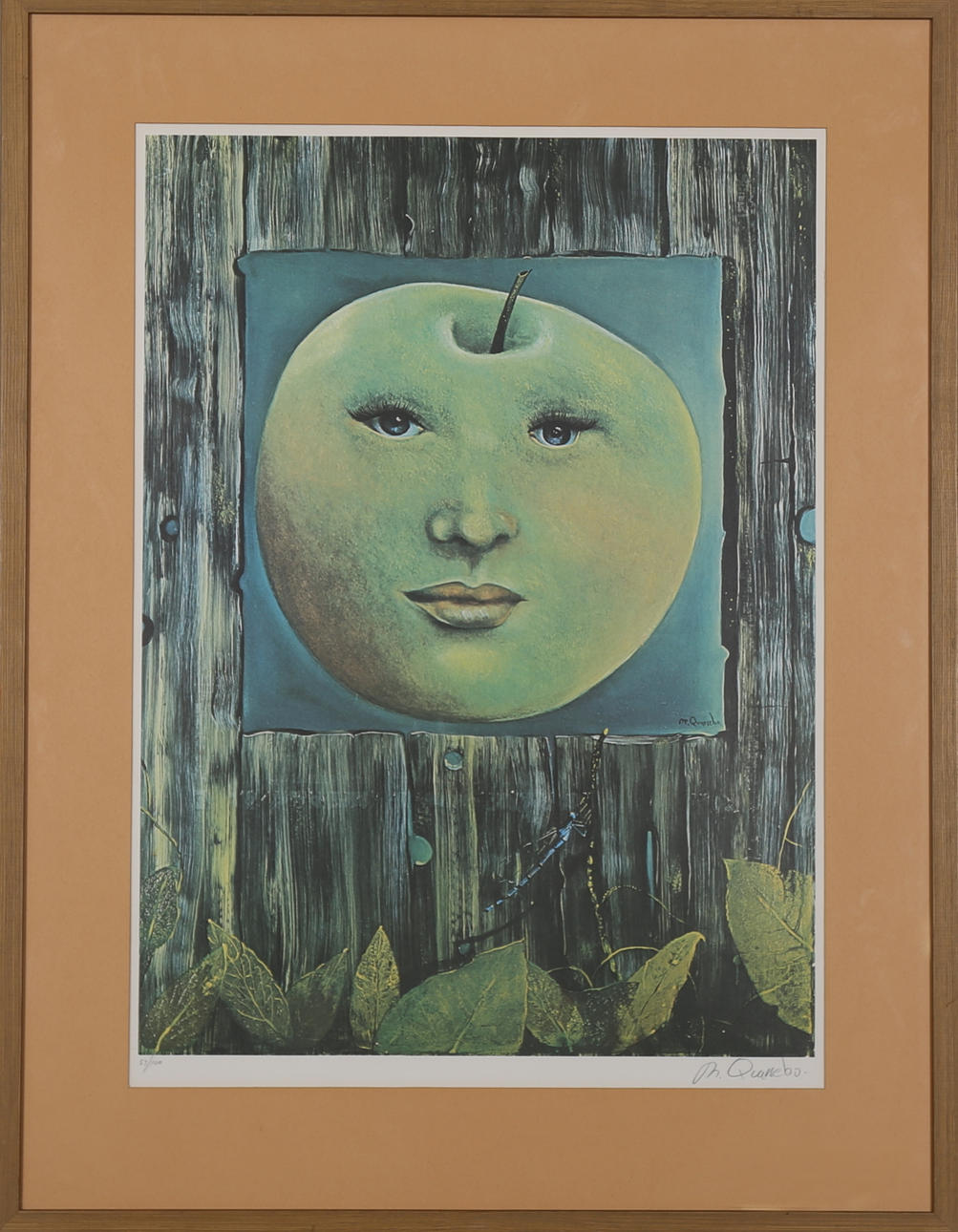 MIKAEL QVARSEBO. Surrealistisk kompositon med äpple. Serigrafi, signerad och numrerad 57/100.