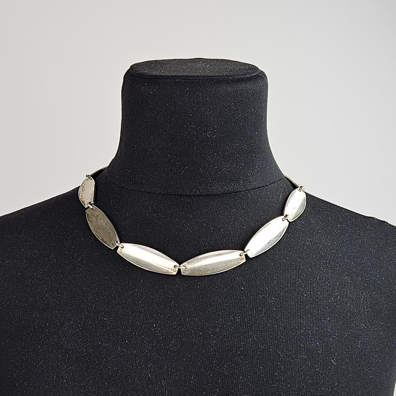 BENT KNUDSEN. Halskæde, sterlingsølv, Danmark.