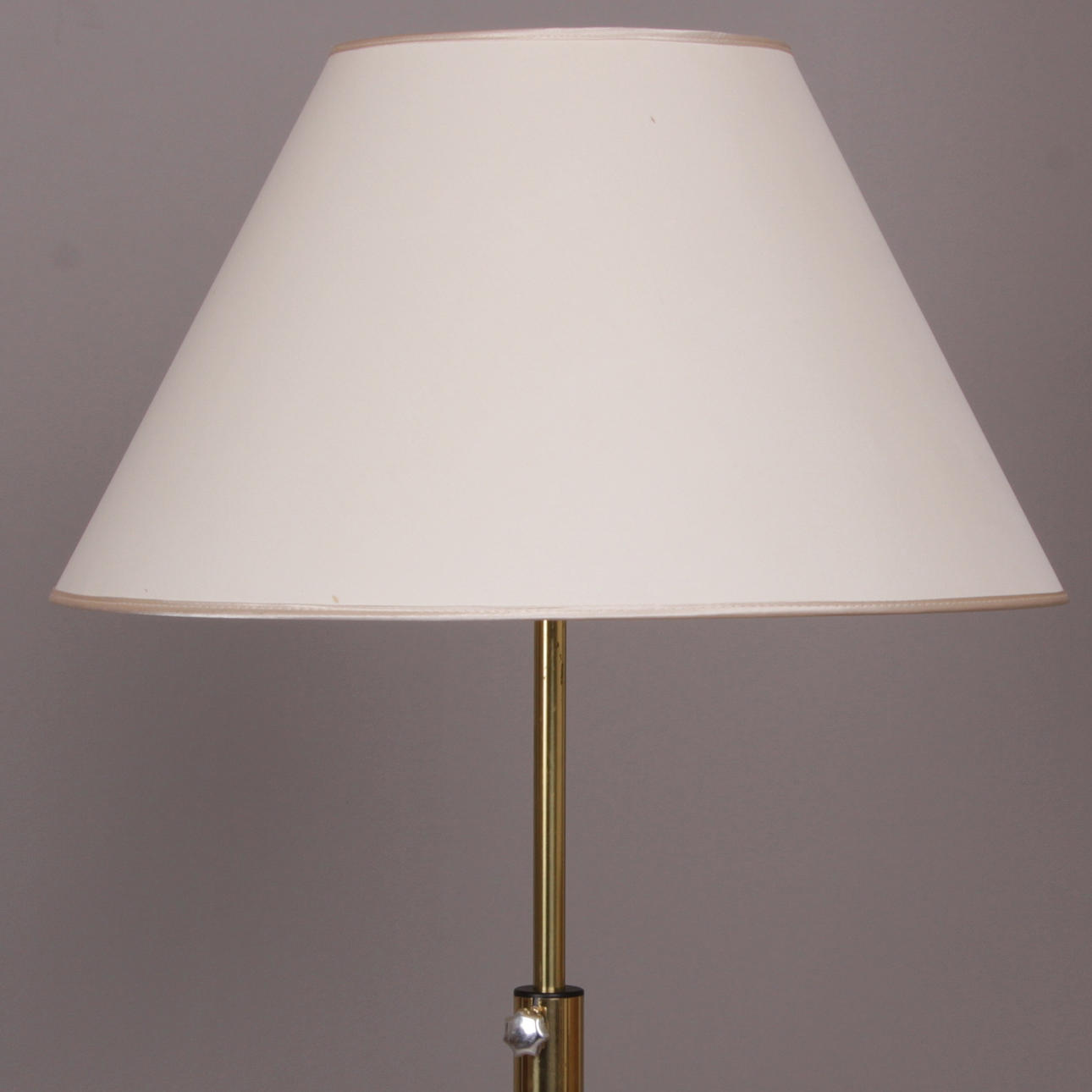 GOLVLAMPA, mässing, Fagerhult, 1900-tal.